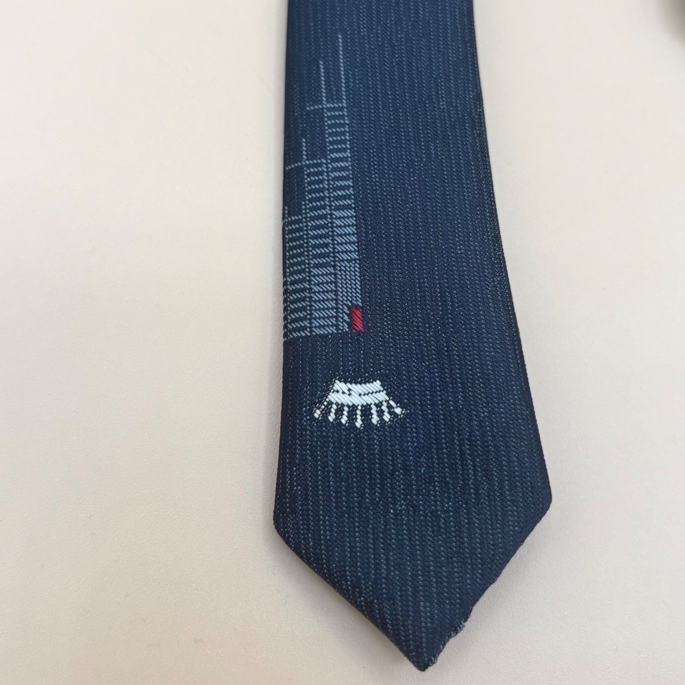 Vintage HP Wasson & Co Navy Blue Dacron Polyester Skinny Tie‎ Building Graphic